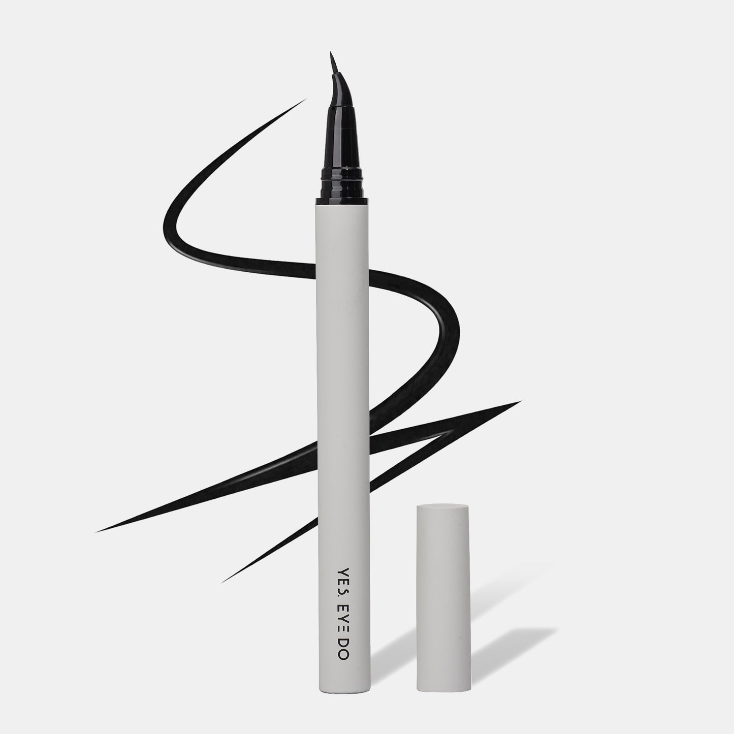 Eagle-Claw Angled Liquid Eyeliner