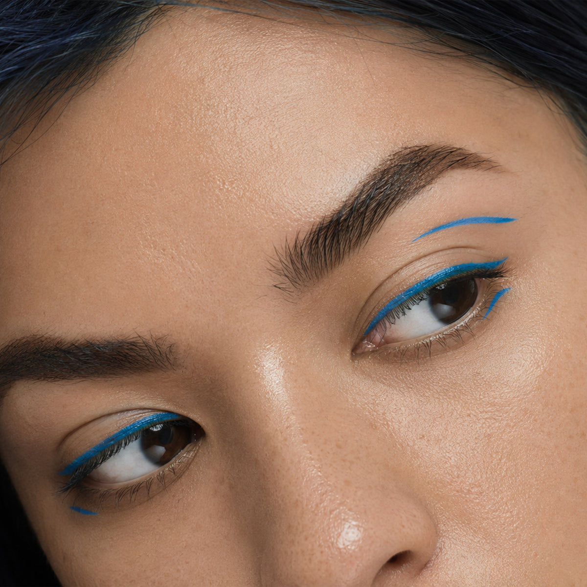 Waterproof Liquid Eyeliner — Skyline Blue