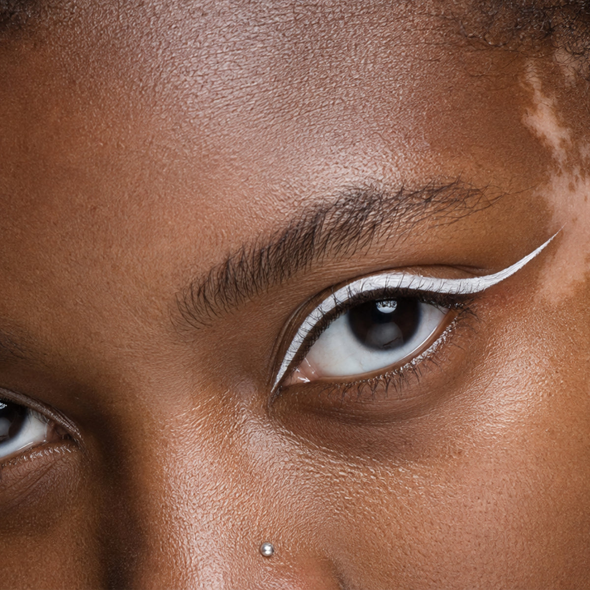 Waterproof Liquid Eyeliner — Snowy Summit