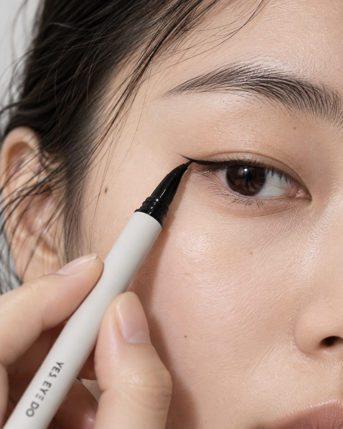 Angled Liquid Eyeliner