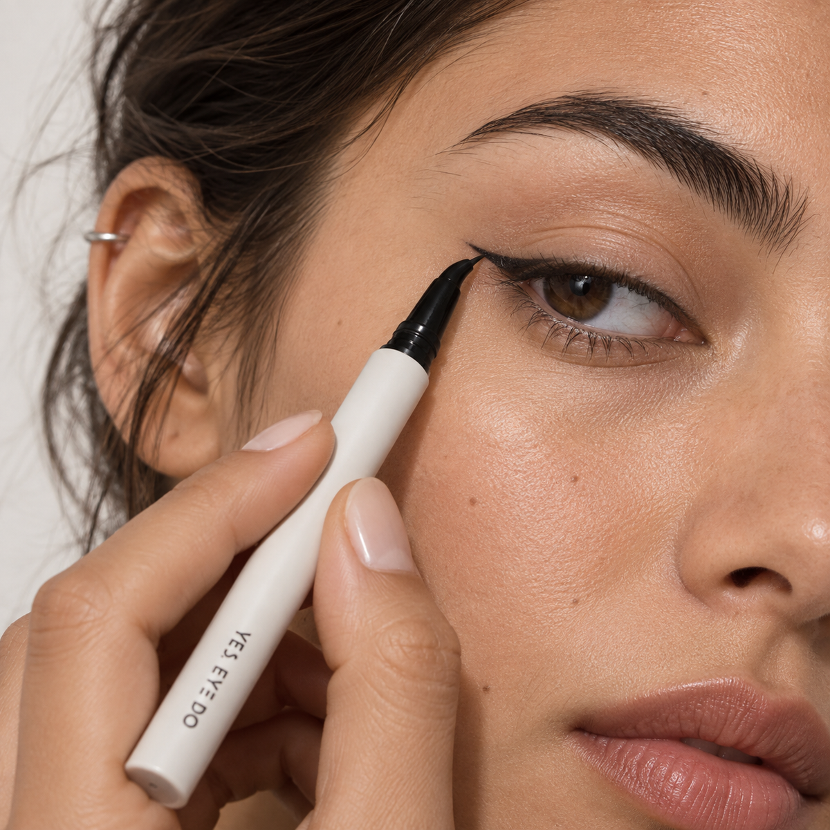 Angled Liquid Eyeliner