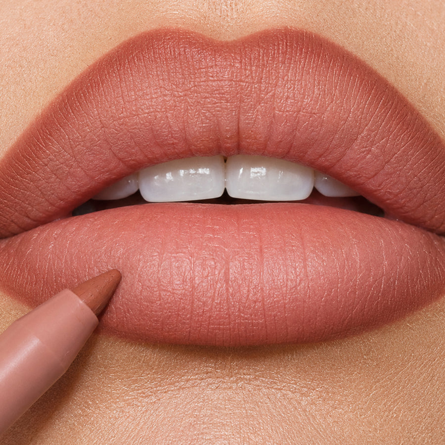 Creamy Retractable Lip Liner | Long Lasting Lip Contour Pencil detail