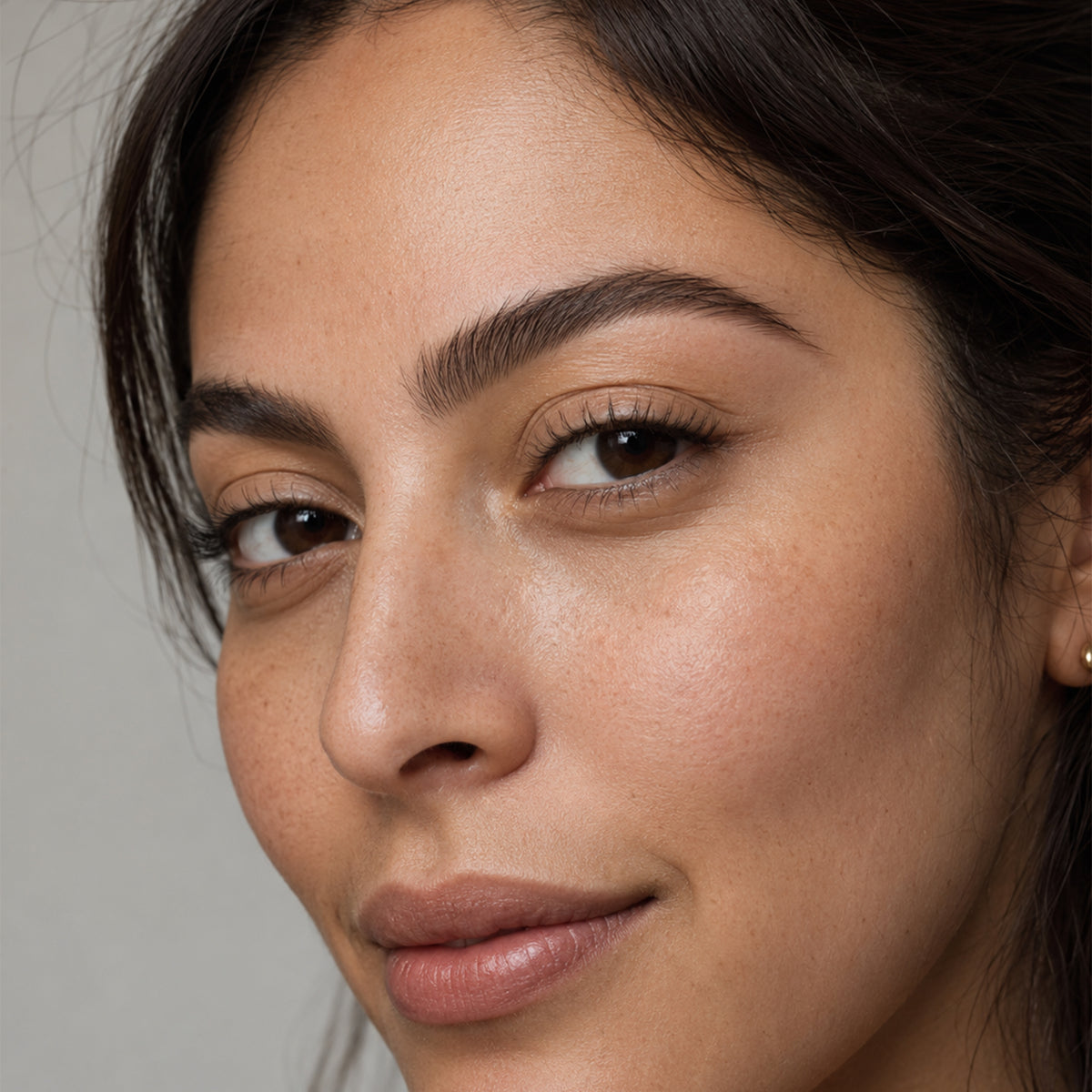 2-in-1 Brow Pomade Pen — Espresso Depths