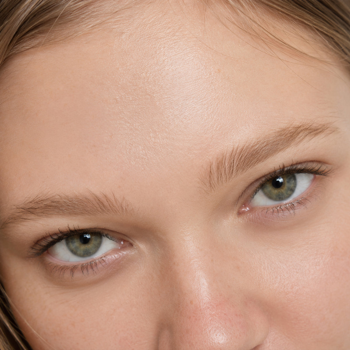 4-Prong Brow Pen — Golden Caramel