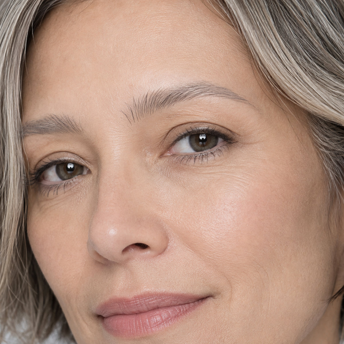 4-Prong Brow Pen — Grey Mist