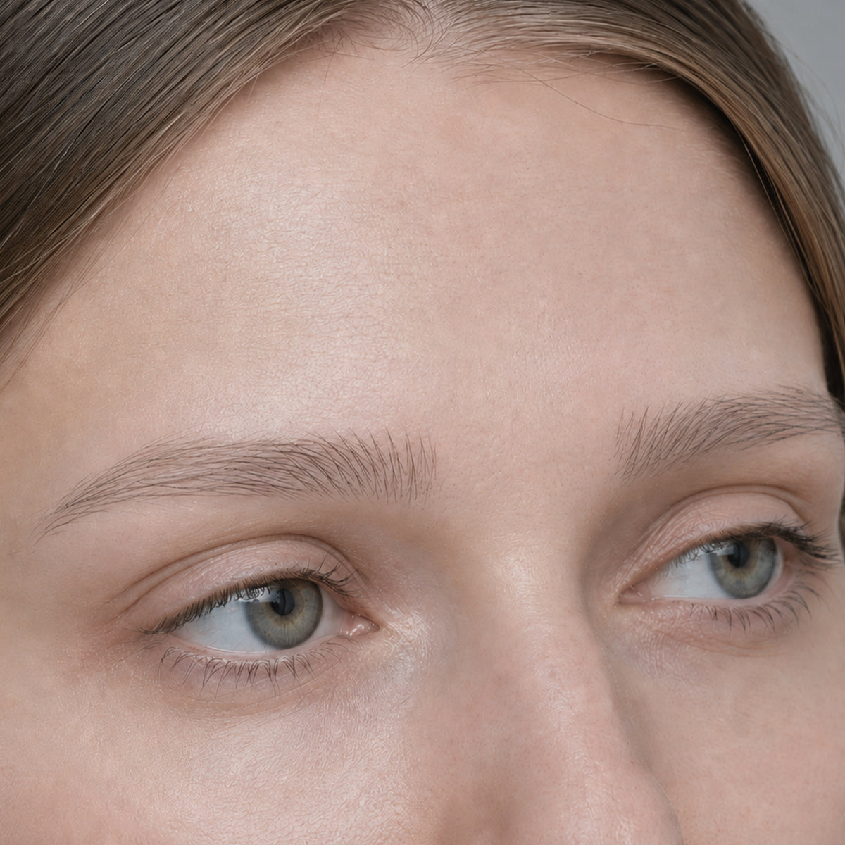 4-Prong Brow Pen — Natural Charcoal